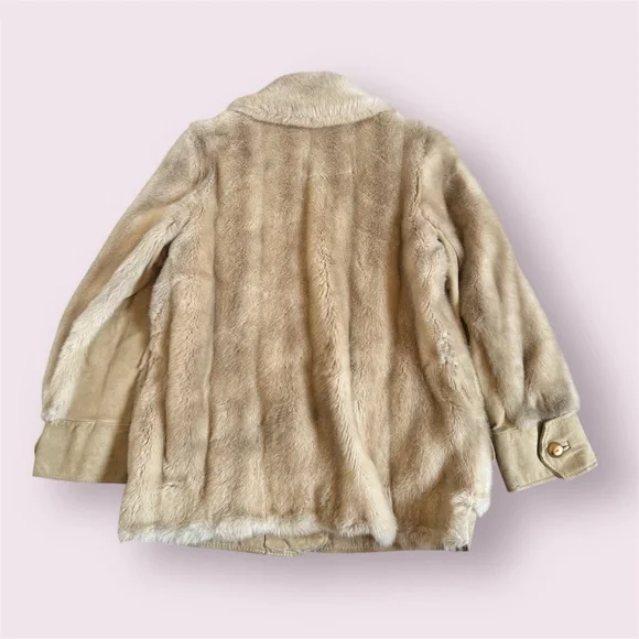 London Leathers by Lilli Ann Tan Fuzzy Jacket with Wide Collar and Cuffs - Picture 2 of 6